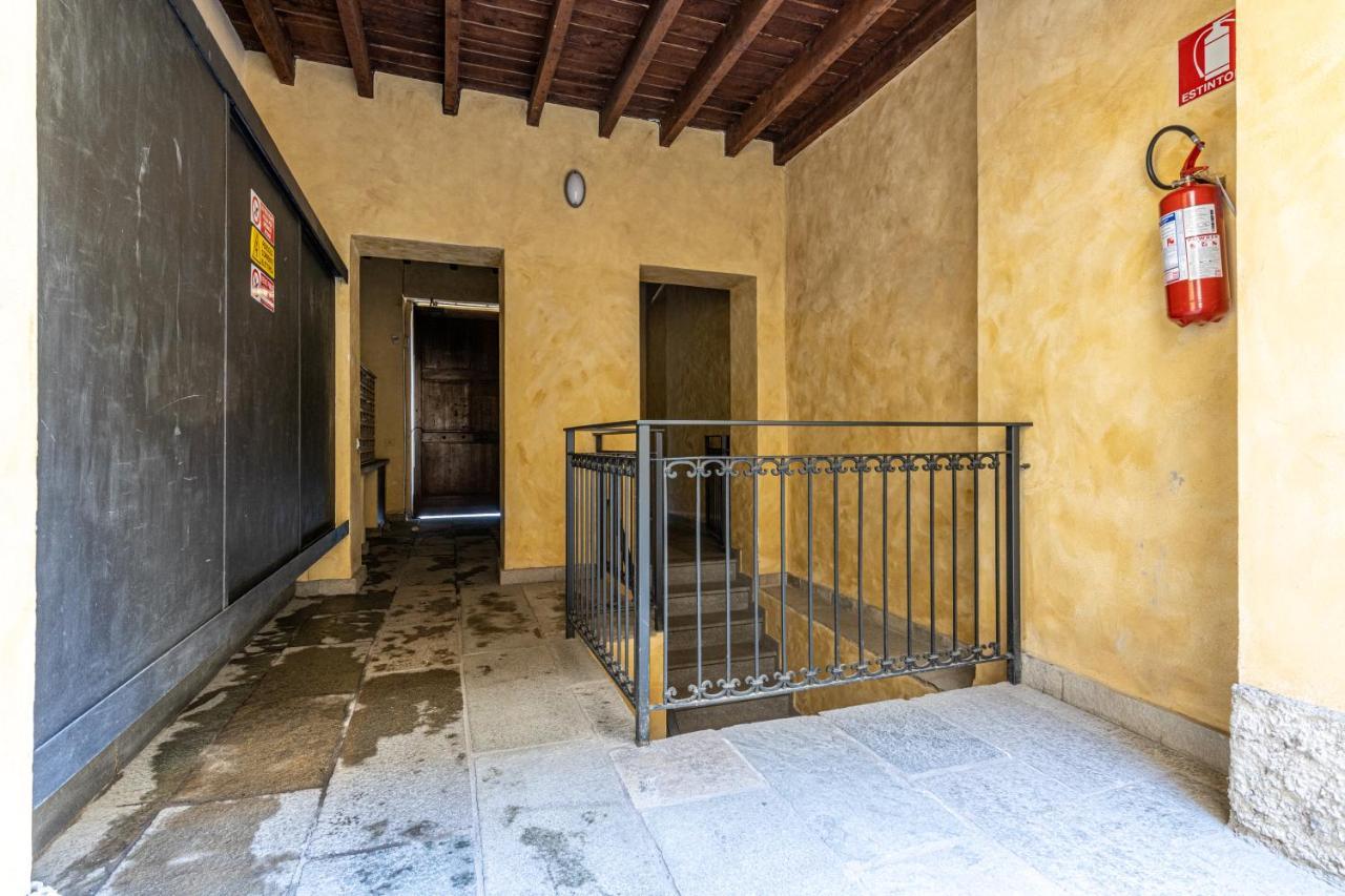 Xenia Apartments - Accogliente Pied-A-Terre Sui Navigli Mailand Exterior foto